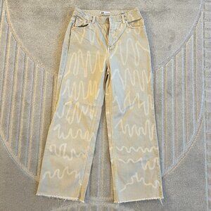 Zara The 90's Full Length Abstract Swirl Jean, in size US 8